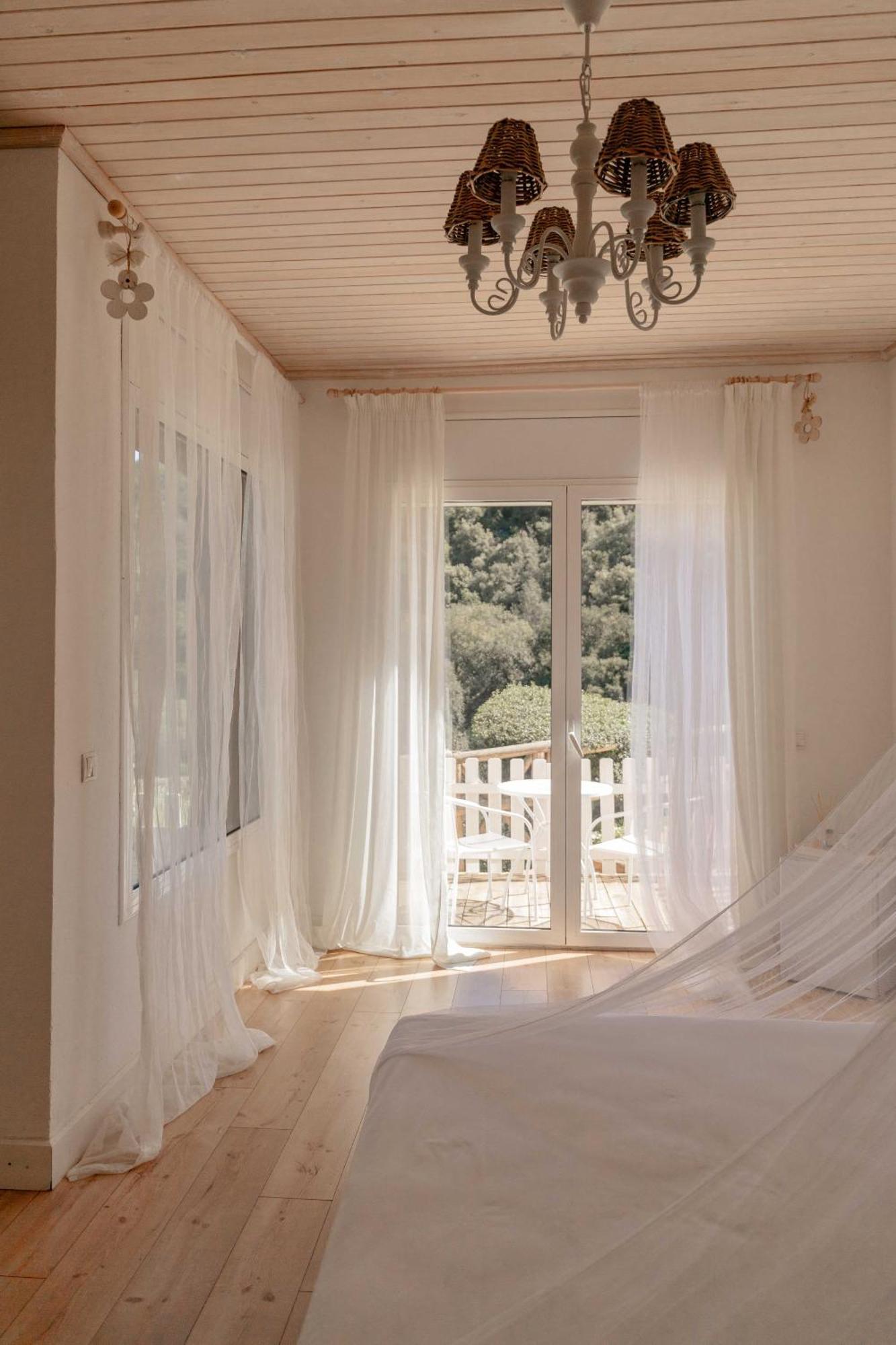 Es Cel De Begur Hotel Eksteriør bilde