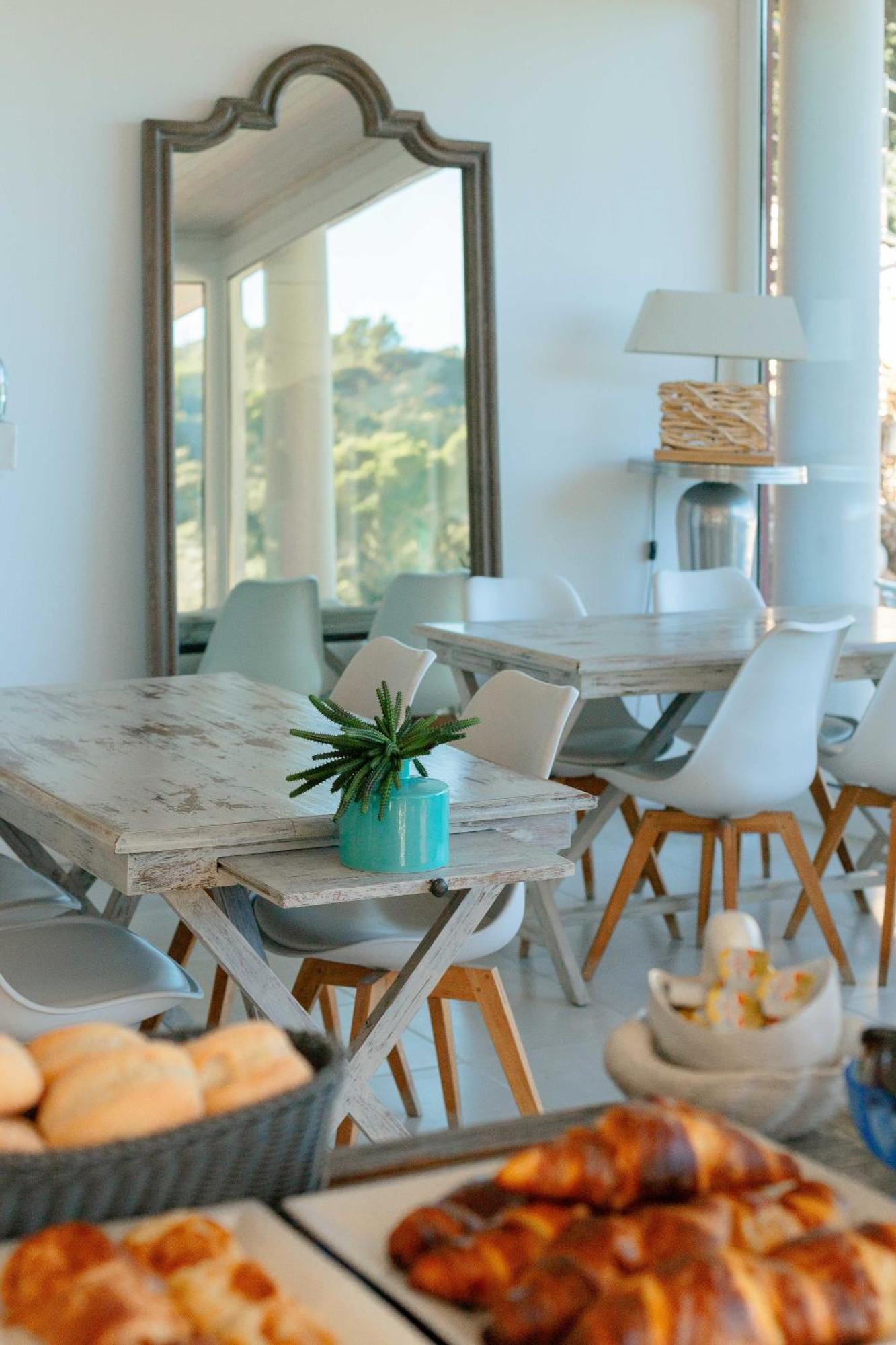 Es Cel De Begur Hotel Eksteriør bilde